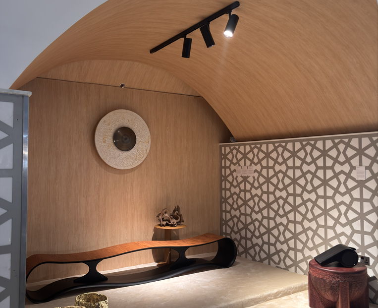 Luce5 Nomad Circle Abu Dhabi 2025 - column
